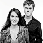 Mélissa Désormeaux-Poulin et Maxim Gaudette, portrait noir et blanc pour le Voir sur Incendies